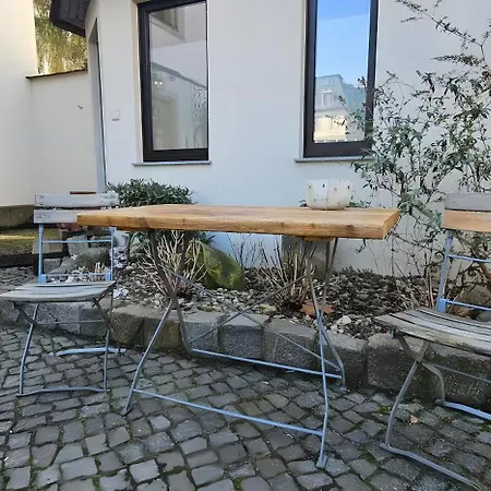 2 Nahe Blauen Wunder Apartament