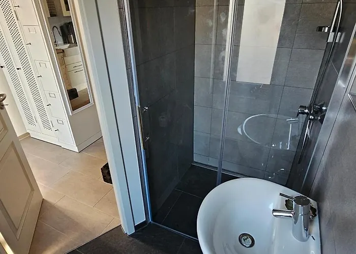 2 Nahe Blauen Wunder Апартаменты *