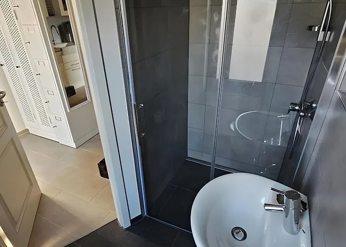 2 Nahe Blauen Wunder * دريسدن